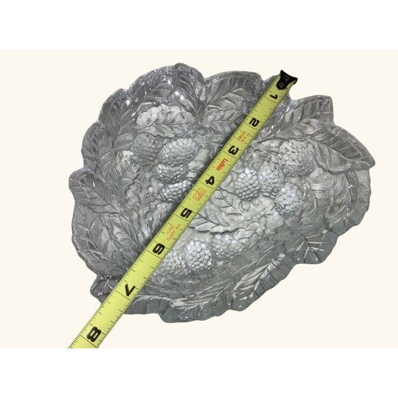 Clear Pressed Glass Leaf & Berry Design Decorative Bowl - Picture 9 of 10